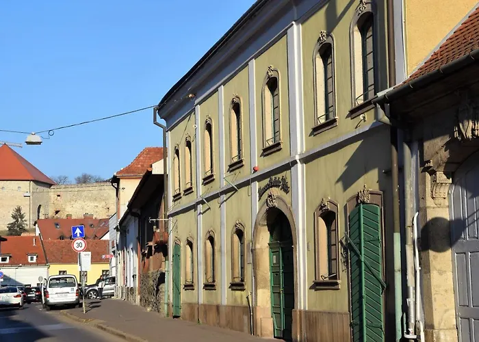 Hauser-Bodnár Ház